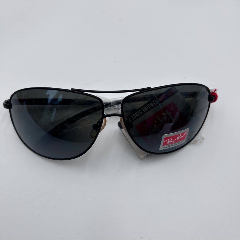 Ray-Ban Dark Lens Aviator Sunglasses NWT
